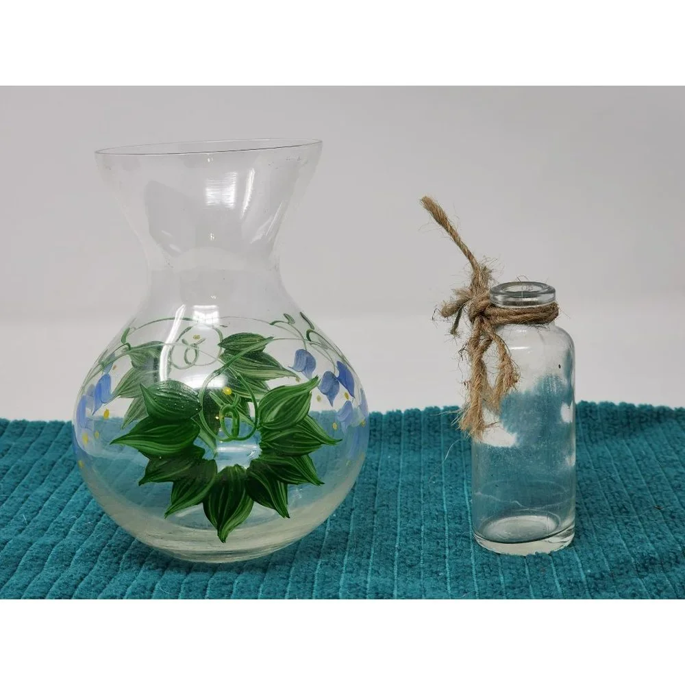 1 Hand Painted Small Vase Flowers Bluebells Leaves‎ 1 Small Bud Vase/Bottle